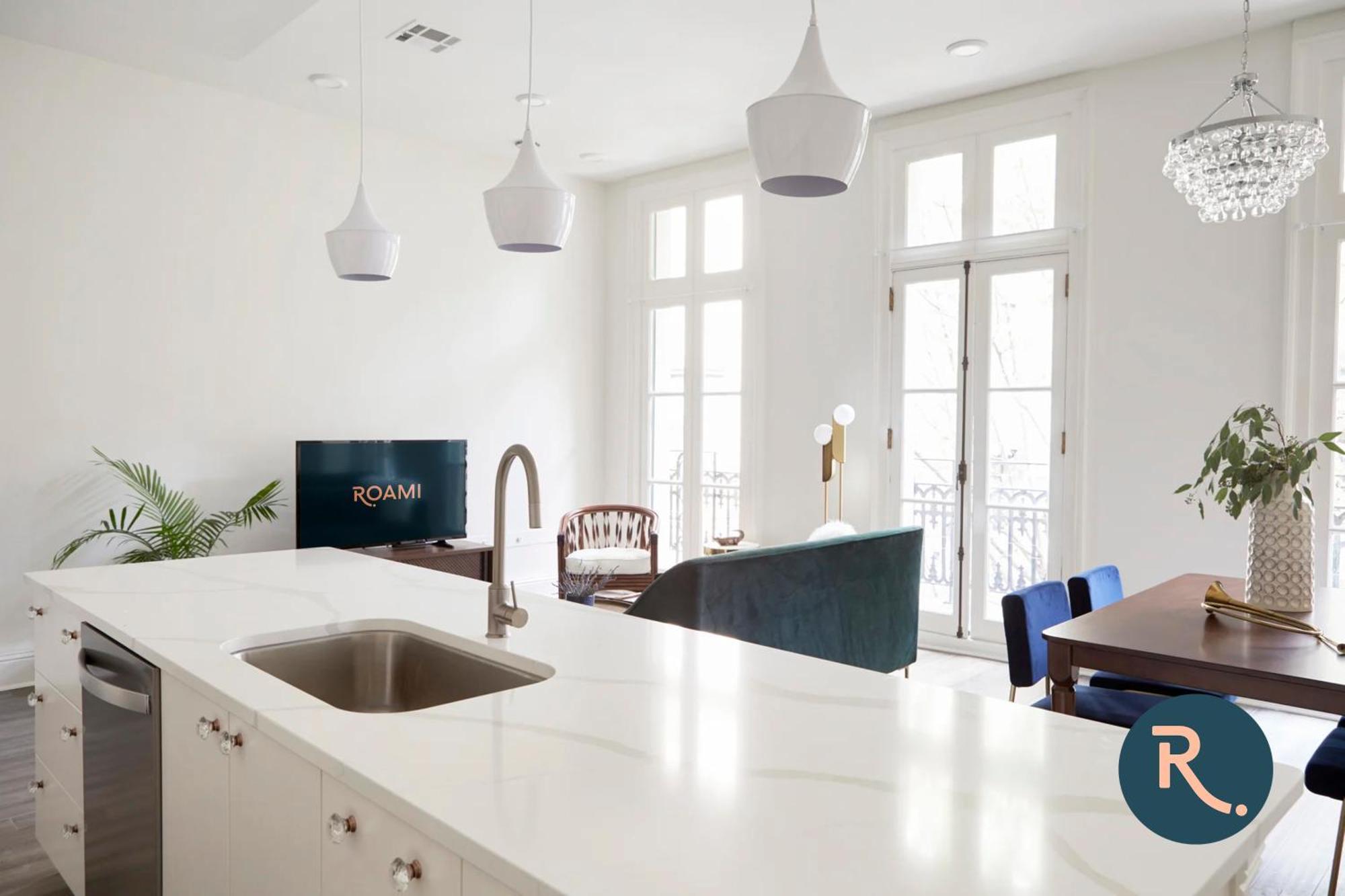 Roami At St. Charles Apartment Ню Орлиънс Стая снимка